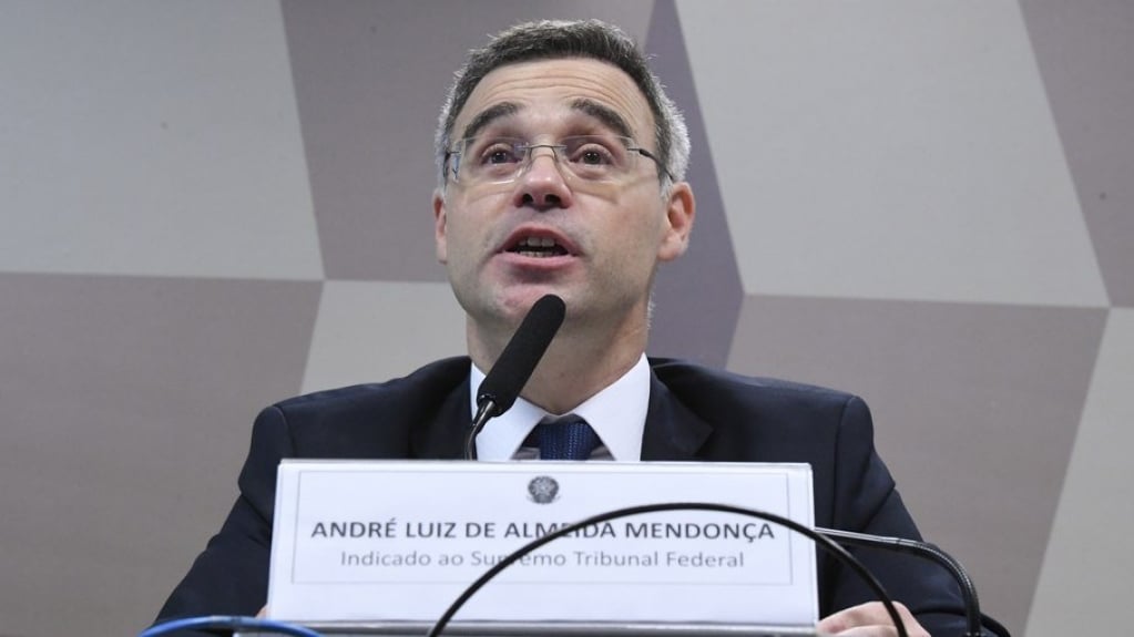 Cerimônia de posse de André Mendonça no STF tem data definida