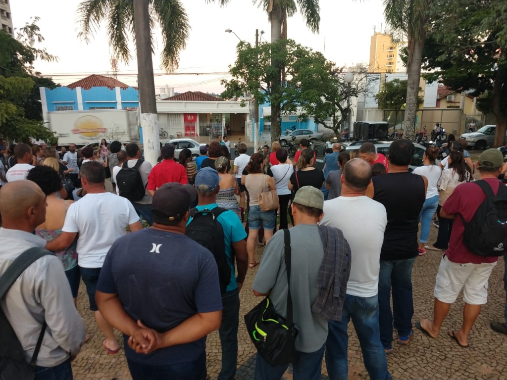 Servidores municipais entram em estado de greve em Marília