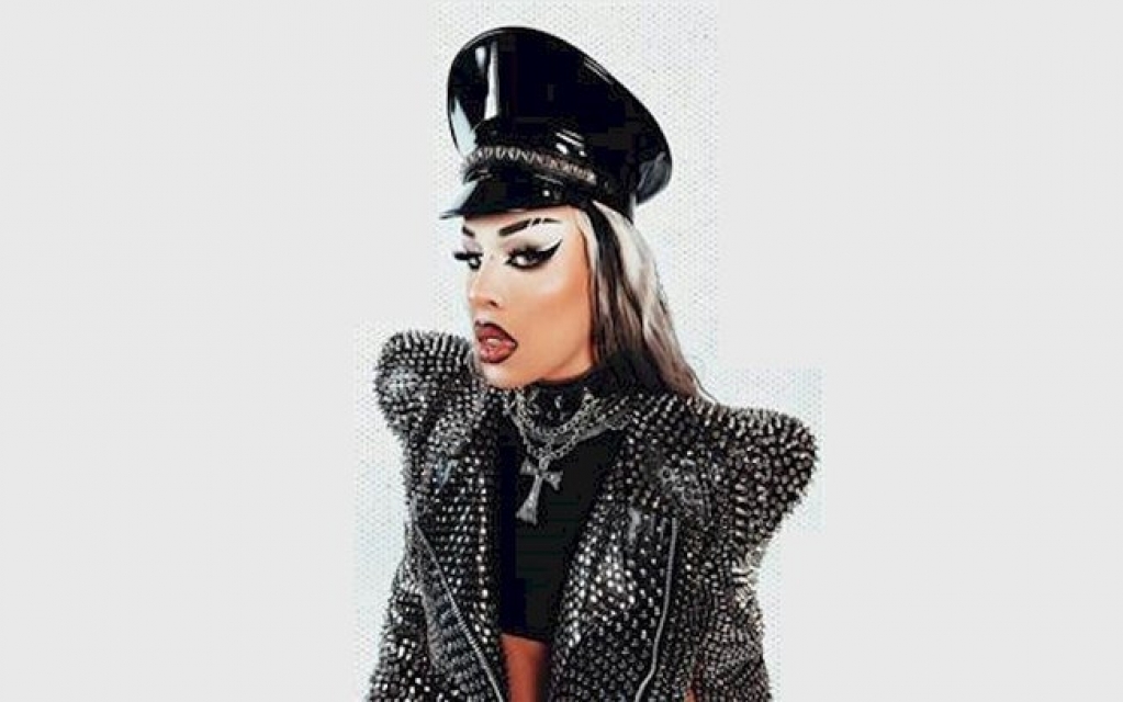 Gloria Groove tem a melhor estreia solo de sua carreira com "A Queda" Gloria Groove tem a melhor estreia solo de sua carreira com "A Queda"
