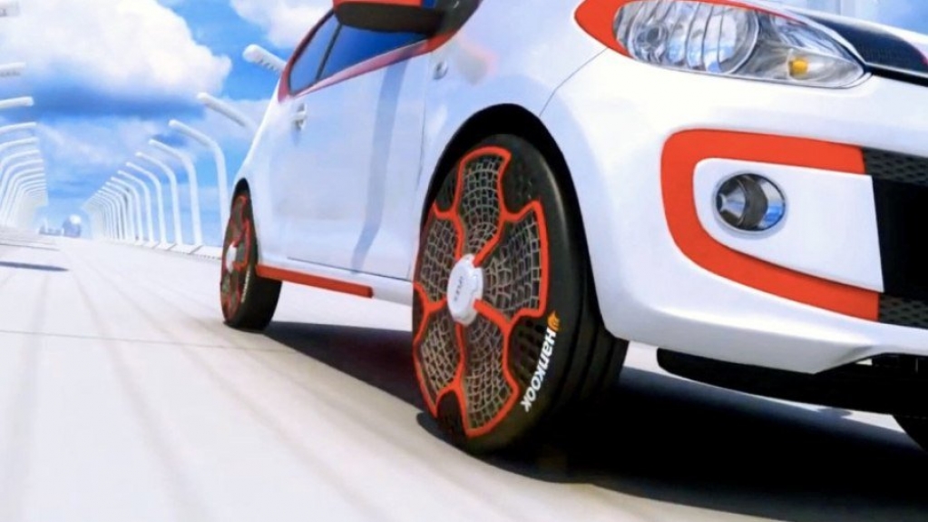 Hankook mostra protótipo de pneu sem ar na CES 2022, em Las Vegas