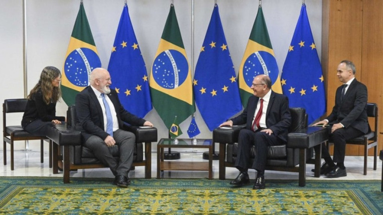 UE vai prestar ajuda financeira para conter crise do povo Yanomami
