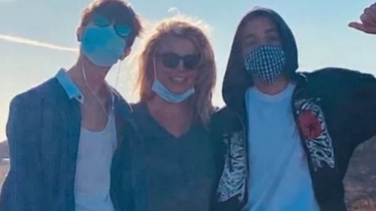 Filhos de Britney Spears não vão para casamento dela, diz site