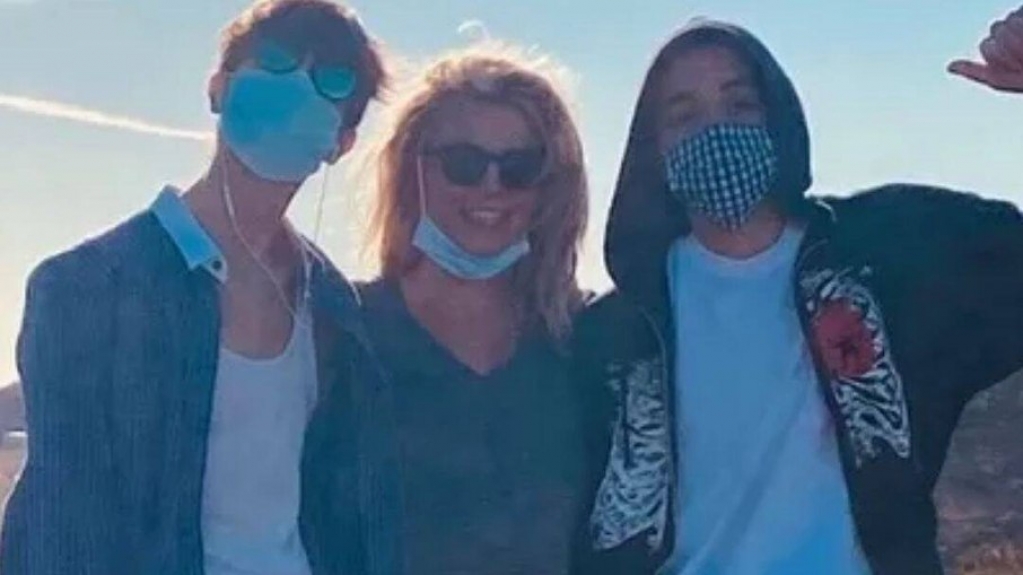 Filhos de Britney Spears não vão para casamento dela, diz site