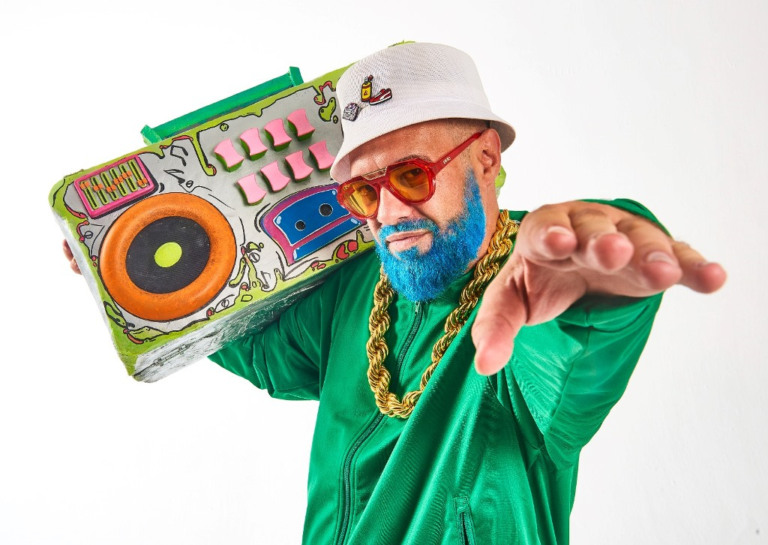Abrakbça leva mundo do Hip Hop a estudantes e público e arrecada alimentos