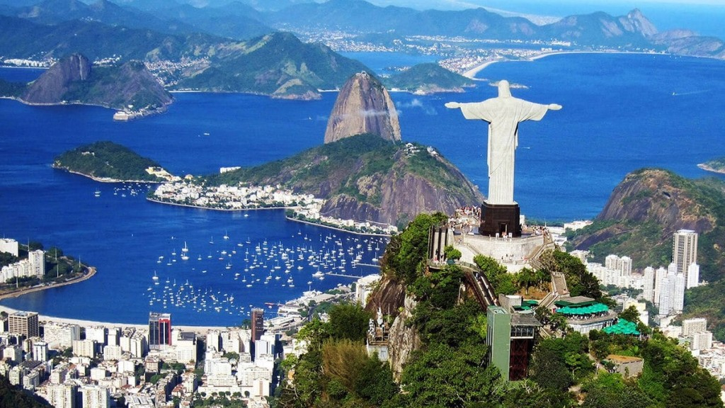 Divulgação O Cristo Redentor e o Pão de Açúcar, no Rio de Janeiro, estão entres os pontos turísticos mais famosos do mundo