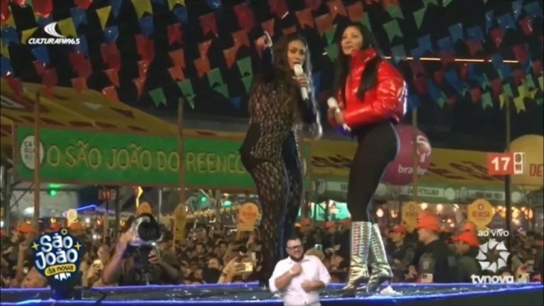 Simaria tem atraso de 1h20 e impede Simone de encerrar show