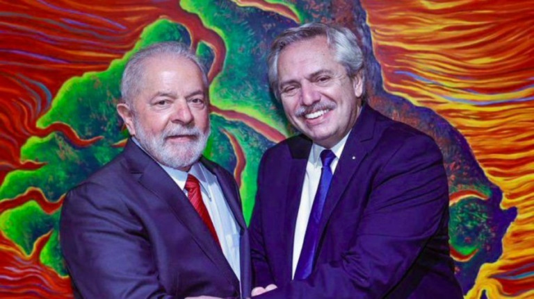 Alberto Fernández visita o Brasil após vitória acirrada de Lula
