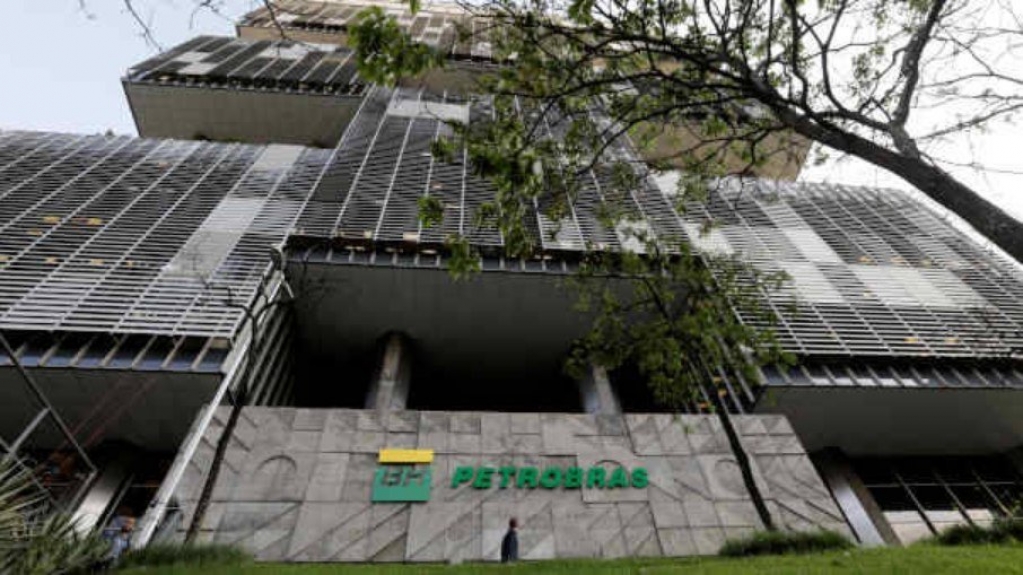 Conselheiro da Petrobras sugere congelar preço dos combustíveis Conselheiro da Petrobras sugere congelar preço dos combustíveis