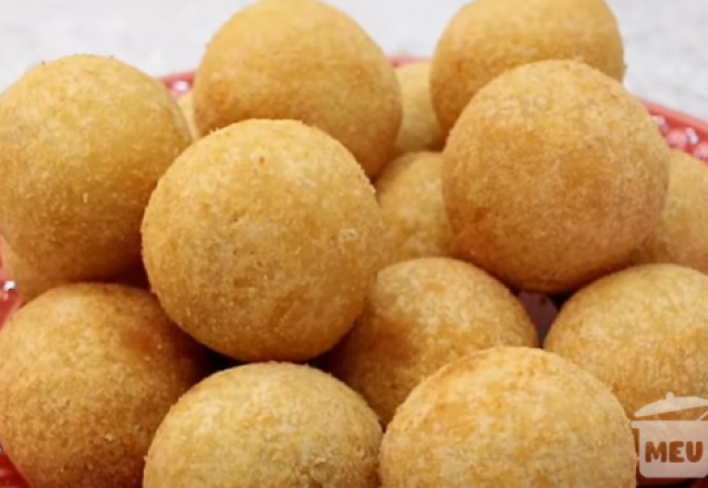 Bolinhas de Queijo