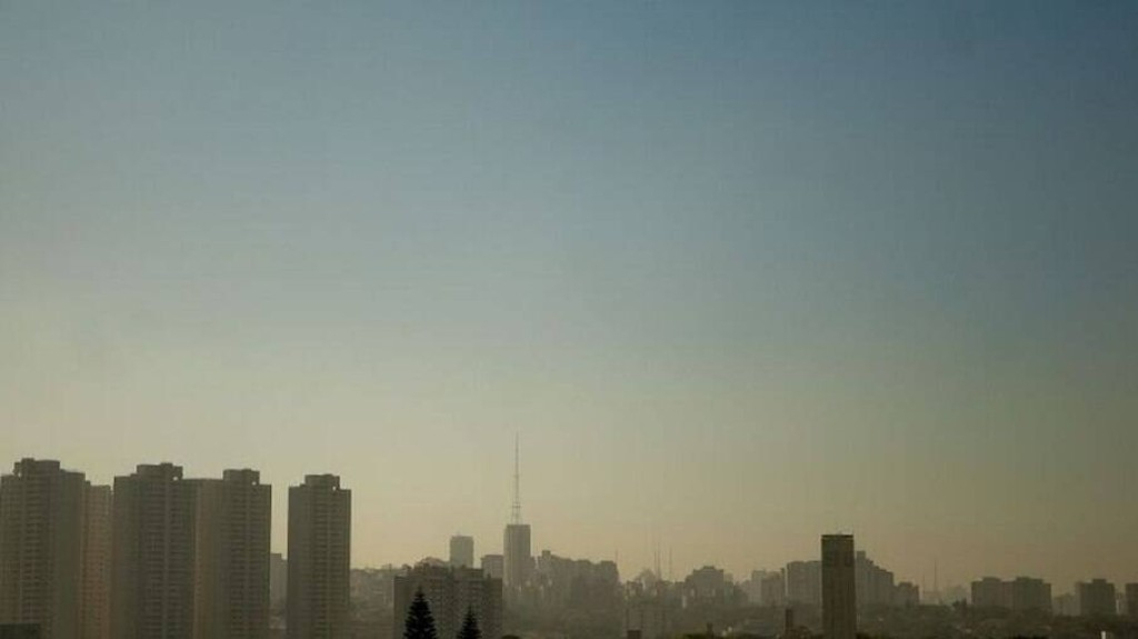 Poluição causa arritmia cardíaca em 80% dos jovens de áreas urbanas Poluição causa arritmia cardíaca em 80% dos jovens de áreas urbanas