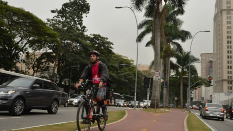 Rovena Rosa/Agência Brasil – 06/06/2018 Ciclovia na Avenida Brigadeiro Faria Lima, região oeste de São Paulo