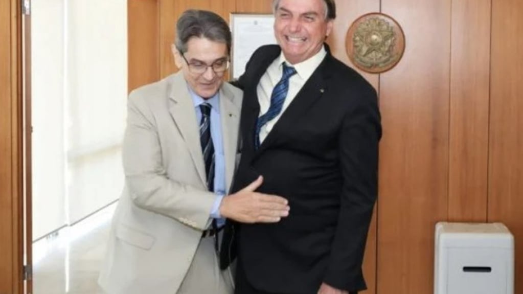 Em carta, Roberto Jefferson diz que Bolsonaro se viciou em dinheiro público