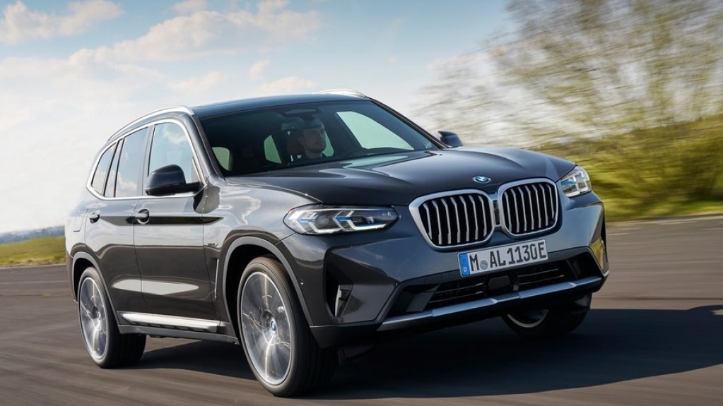 BMW anuncia a chegada do novo X3 em três versões híbridas plug-in ao Brasil