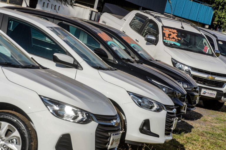Até o momento, R$ 320 milhões em créditos tributários foram usados para a venda de carros com desconto: 64% do volume colocado à disposição. Foto: Rafa Neddermeyer/ Agência Brasil