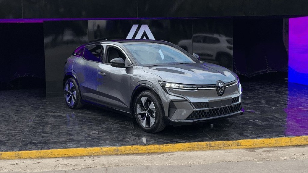 Renault Mégane elétrico é apresentado e vem ao Brasil em 2023