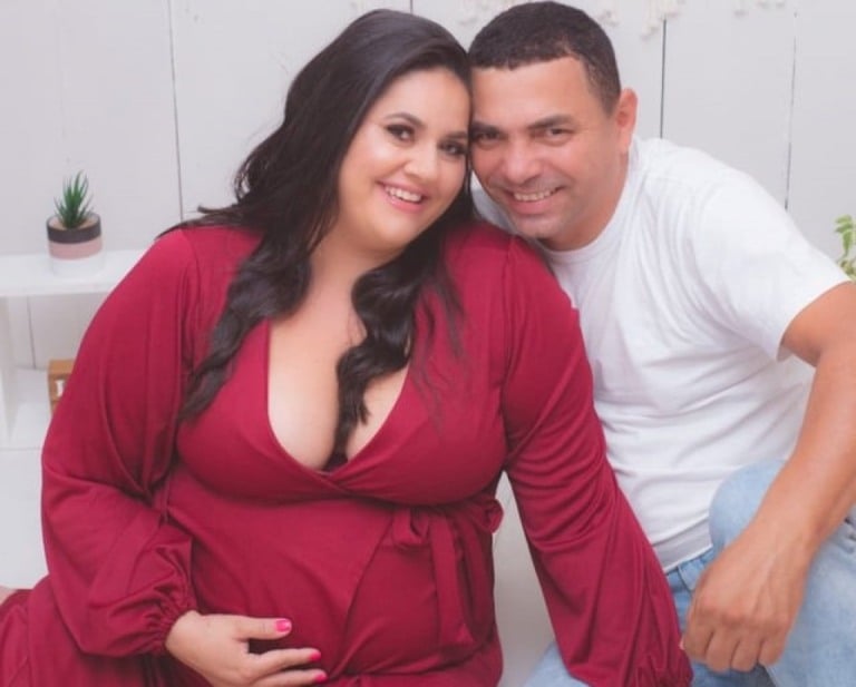 Daiane com o marido, José Cardoso: ansidade para chegada de Helena e elogios ao SUS