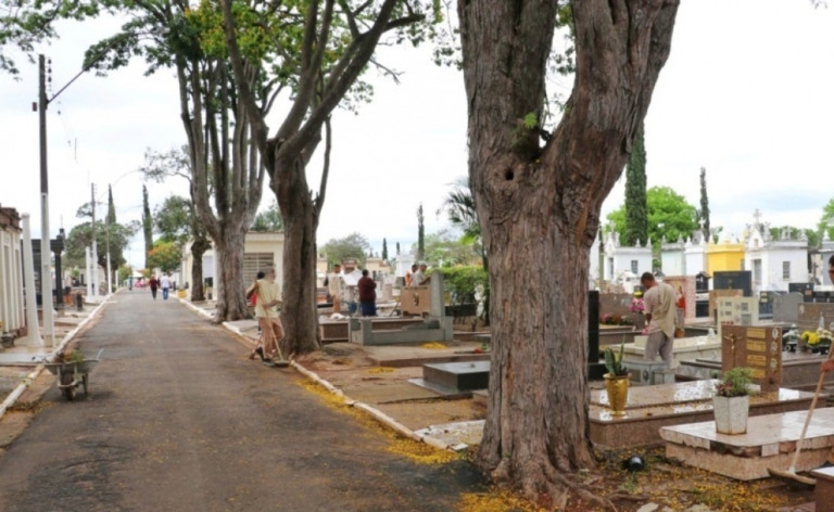 Cemitério de Marília espera até 50 mil visitantes; terá serviços especiais