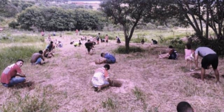 Projeto de moradores planta 250 árvores em área recuperada de Marília