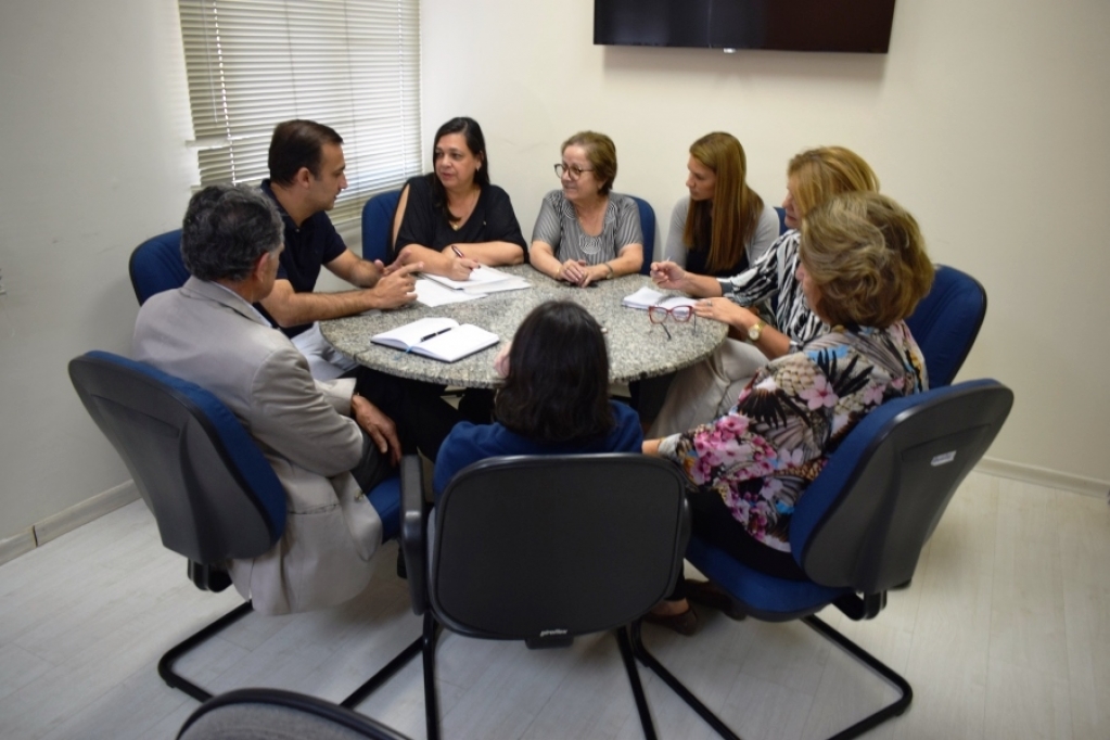 Programa vai entregar próteses oculares a 120 pacientes na Famema