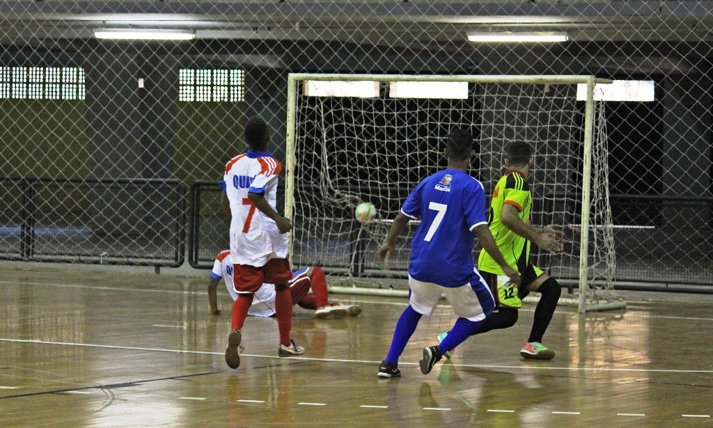 ‘Peneirao’ vai selecionar jovens atletas para futsal de Marília