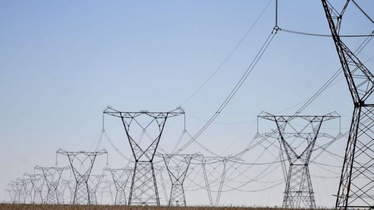 Taxa extra na conta de luz acaba neste sábado; valor pode cair 20%