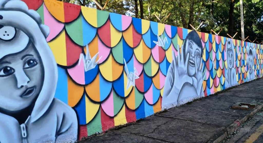 Muros da Apae de Marília foram revitalizados em obra de grafite e criam referência cultural – Divulgação