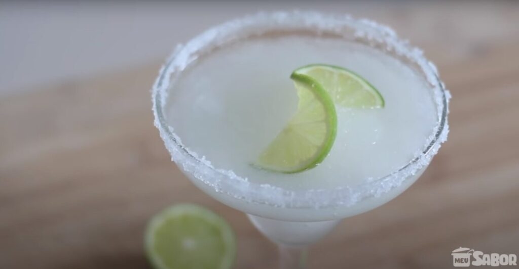 “Sabadou, abalou, sacudiu…” dia de drink aprenda essa receita de Frozen Magarita super refrescante