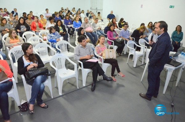 Saúde discute atendimento a vítimas da dengue em Marília