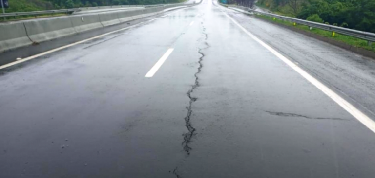 Fissuras na pista interditam trecho da rodovia SP-294 em Garça; veja desvios