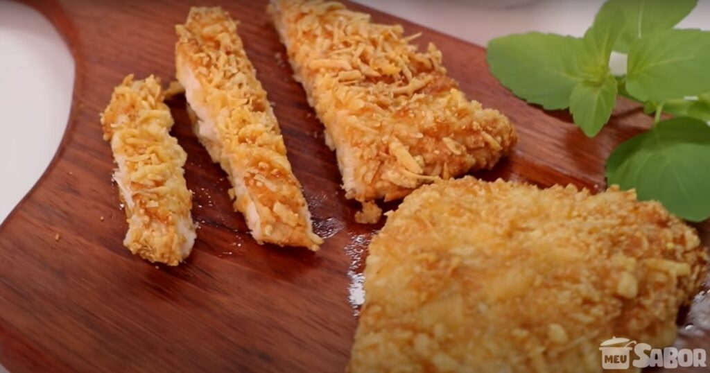 Veja só essa maravilha de receita, Frango empanado no queijo e frito na airfryer