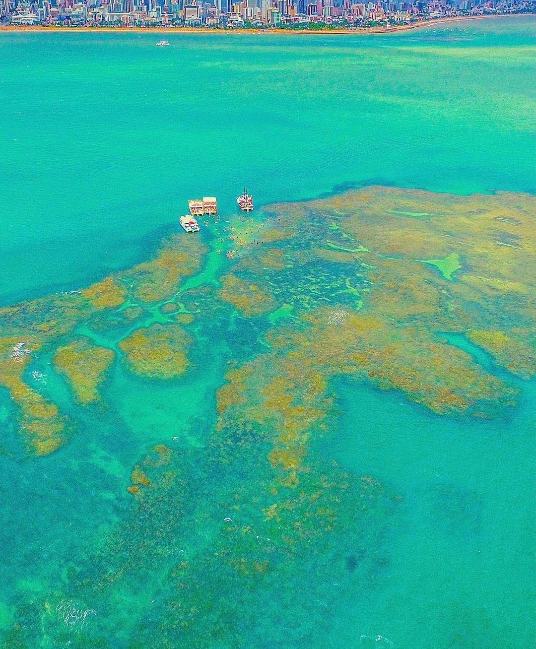 Piscinas naturais de Picãozinho, na Paraíba.. Foto:  Marco Pimentel/ Reprodução/Instagram @visite.joaopessoa 03/11/2022