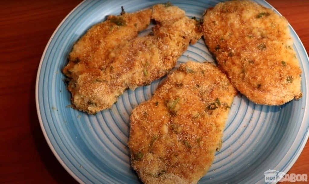 Filés de peixes fritos e bem crocante, ótimo para um jatar leve e saboroso!