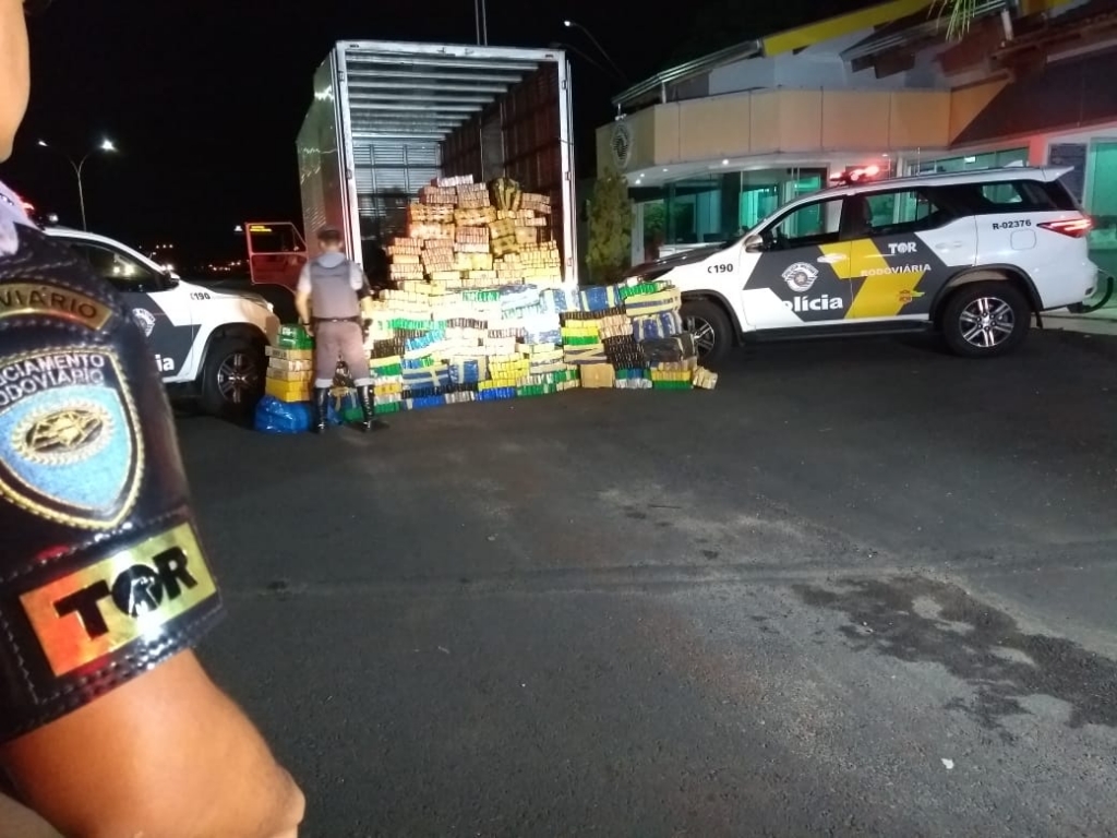 Polícia Rodoviária apreende 1.635kg de maconha durante blitz em Marília