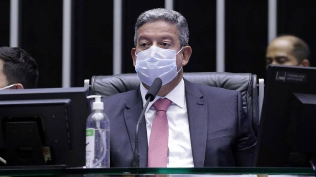 Limite ICMS para energia e combustíveis será votado na terça, diz Lira