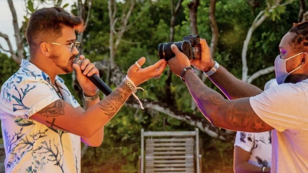 Após feat com MC Mirella e Dynho Alves, sertanejo Gutto Soares grava novo álbum Após feat com MC Mirella e Dynho Alves, sertanejo Gutto Soares grava novo álbum