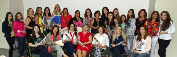 Rotary 4 de abril faz homenagem ao dia internacional da mulher