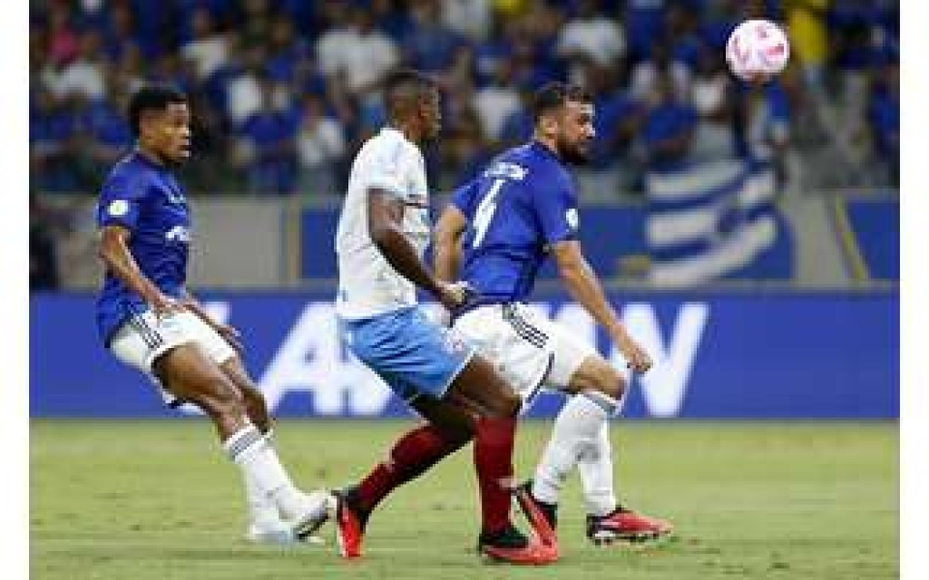 Cruzeiro ganha do Bahia e, enfim, conquista primeira vitória no Mineirão em 2023