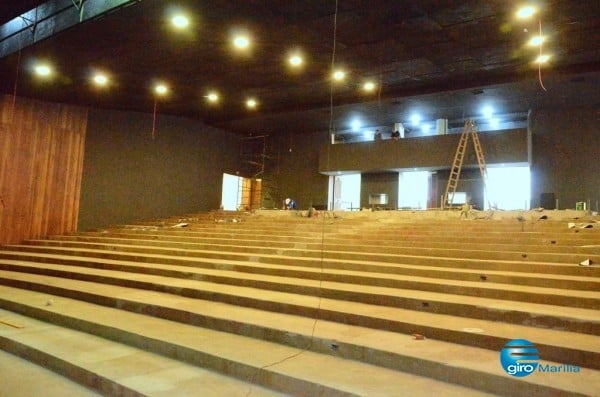 Reforma do teatro termina em maio