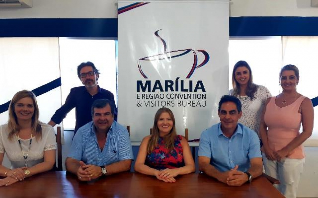 Comitiva de Bauru conhece projetos de turismo em Marília