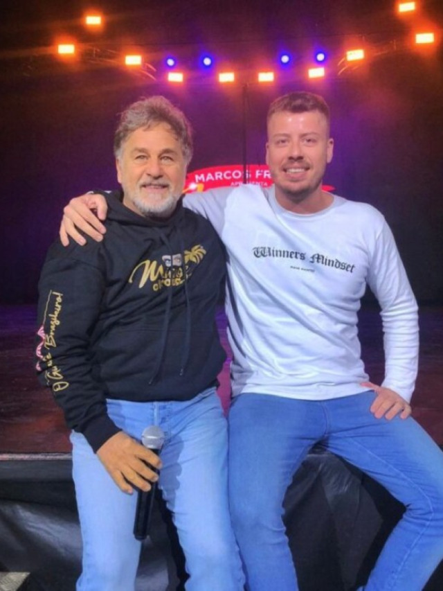 Ator Guilherme Scalcon prestigia Marcos Frota no Mirage Circus em Porto Alegre