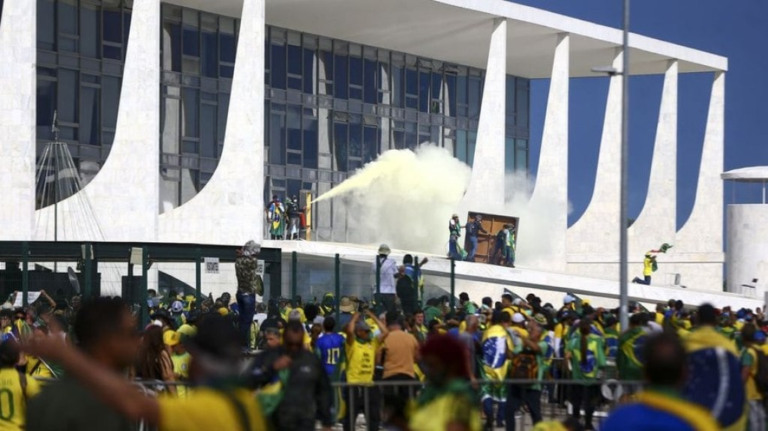 8 de janeiro: PGR pede que STF mantenha prisões dos acusados