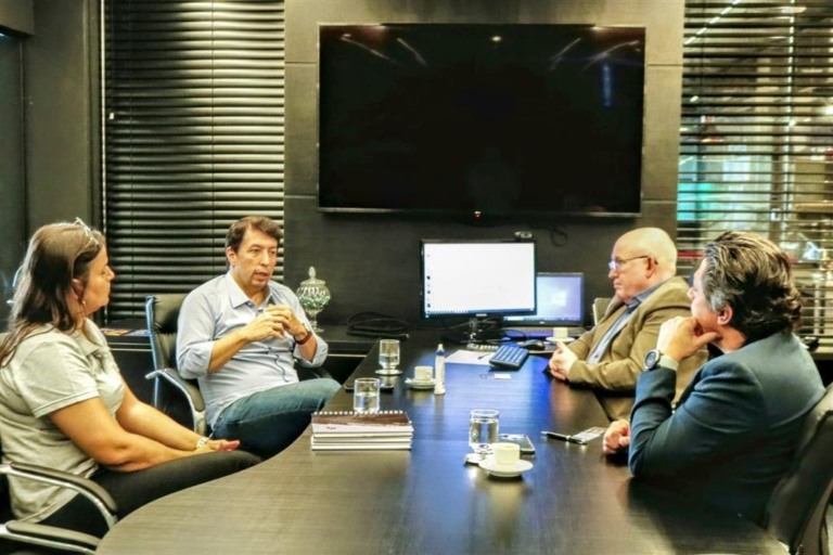 Acim e contabilistas discutem atuação conjunta pelo empreendedorismo