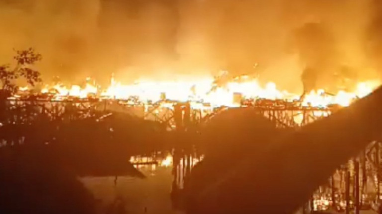 Reprodução / Corpo de Bombeiros – 05.09.2023 Incêndio atinge comunidade no litoral de São Paulo