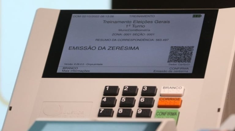 Defesa pretende dizer ao TSE que não fez auditoria das urnas