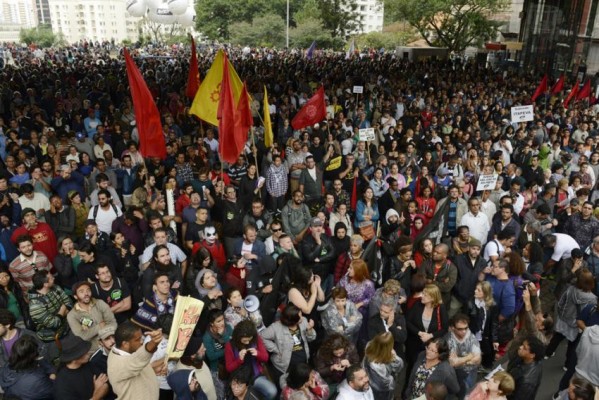 Apeoesp aponta risco de 13º parcelado na educação