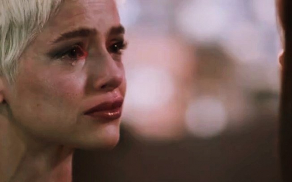 Verdades Secretas 2: Giovanna confessa segredo e beija Angel: "Te amo" Verdades Secretas 2: Giovanna confessa segredo e beija Angel: "Te amo"