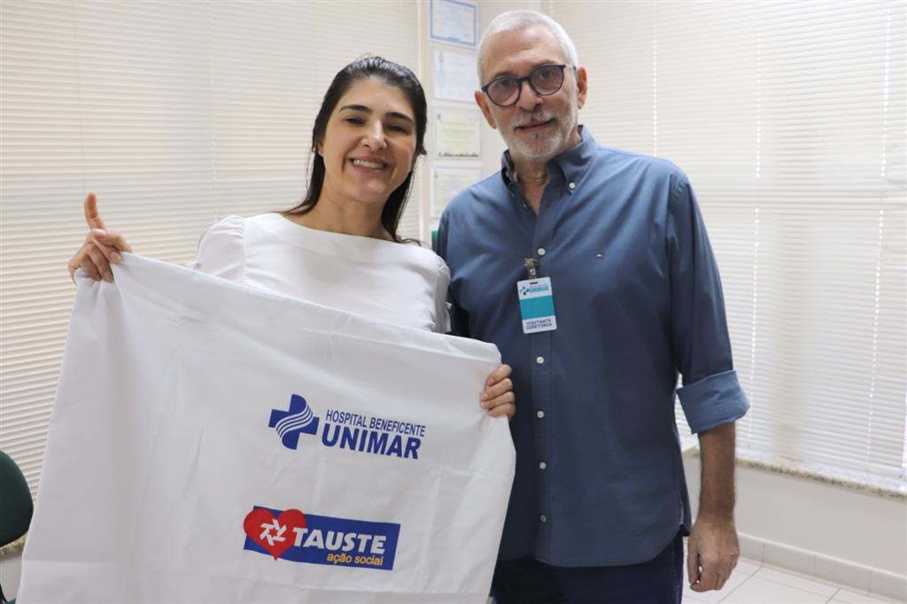 Tauste Ação Social doa fronhas e toalhas para pacientes SUS do HBU