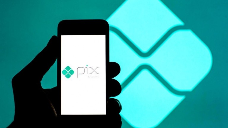 Bandidos usam dados vazados para golpes com Pix; saiba se proteger