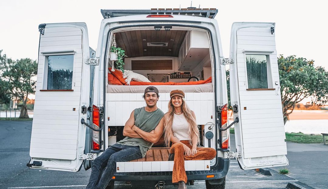 O casal se conheceu enquanto passavam um período de férias no Vietnã. Foto: Reprodução/Instagram