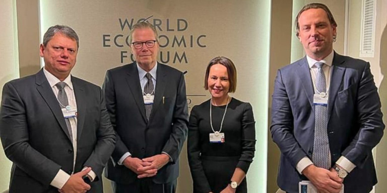 Tarcísio faz balanço de viagem a Davos e vê 'grande interesse' de investidores